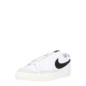 Nike Sportswear Rövid szárú sportcipők 'BLAZER LOW 77'  fekete / fehér / tojáshéj