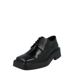 VAGABOND SHOEMAKERS Fűzős cipő 'EYRA'  fekete